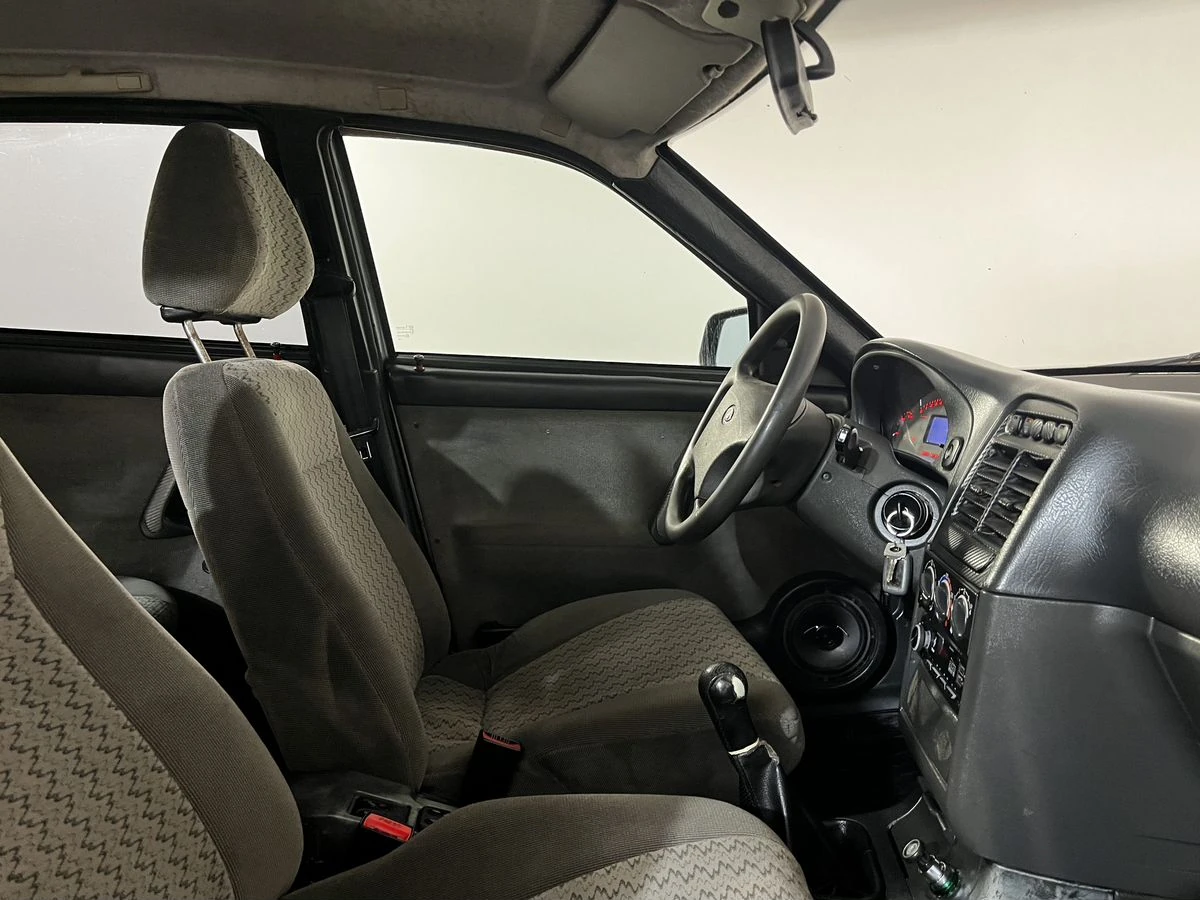 Lada (ВАЗ) 2112, 2006г, передний привод, механика