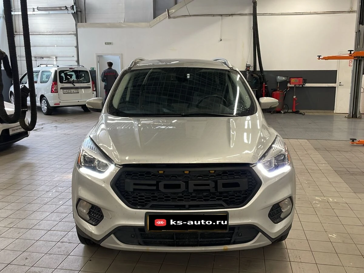 Ford Kuga, 2017г, полный привод, автомат