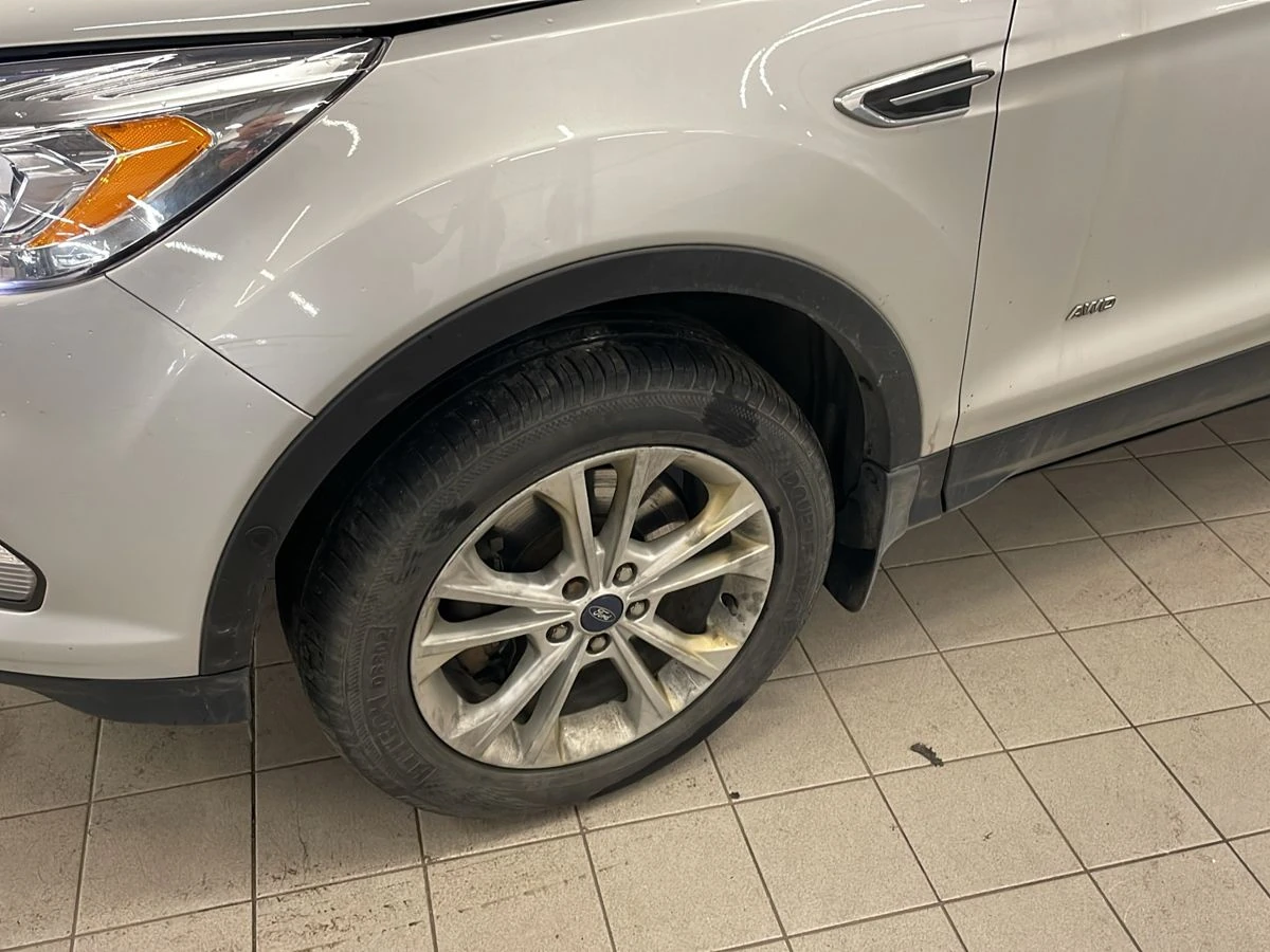 Ford Kuga, 2017г, полный привод, автомат