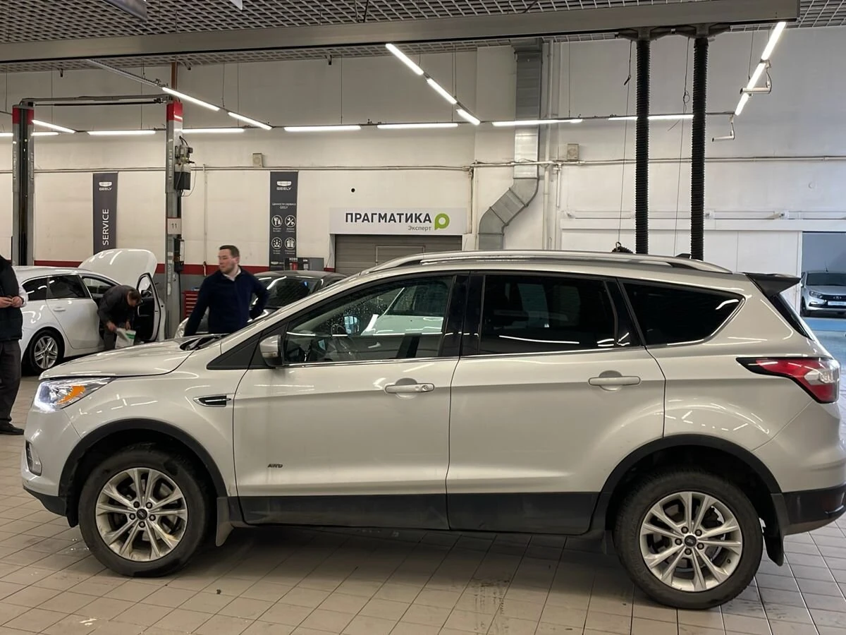 Ford Kuga, 2017г, полный привод, автомат
