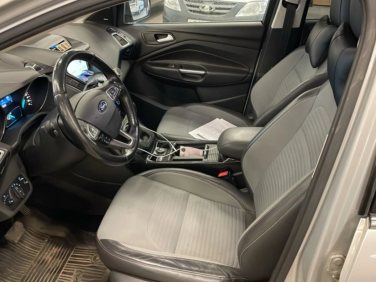 Ford Kuga, 2017г, полный привод, автомат