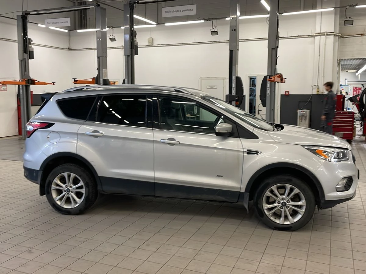 Ford Kuga, 2017г, полный привод, автомат