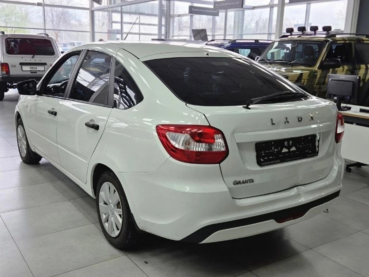 Lada (ВАЗ) Granta, 2019г, передний привод, механика