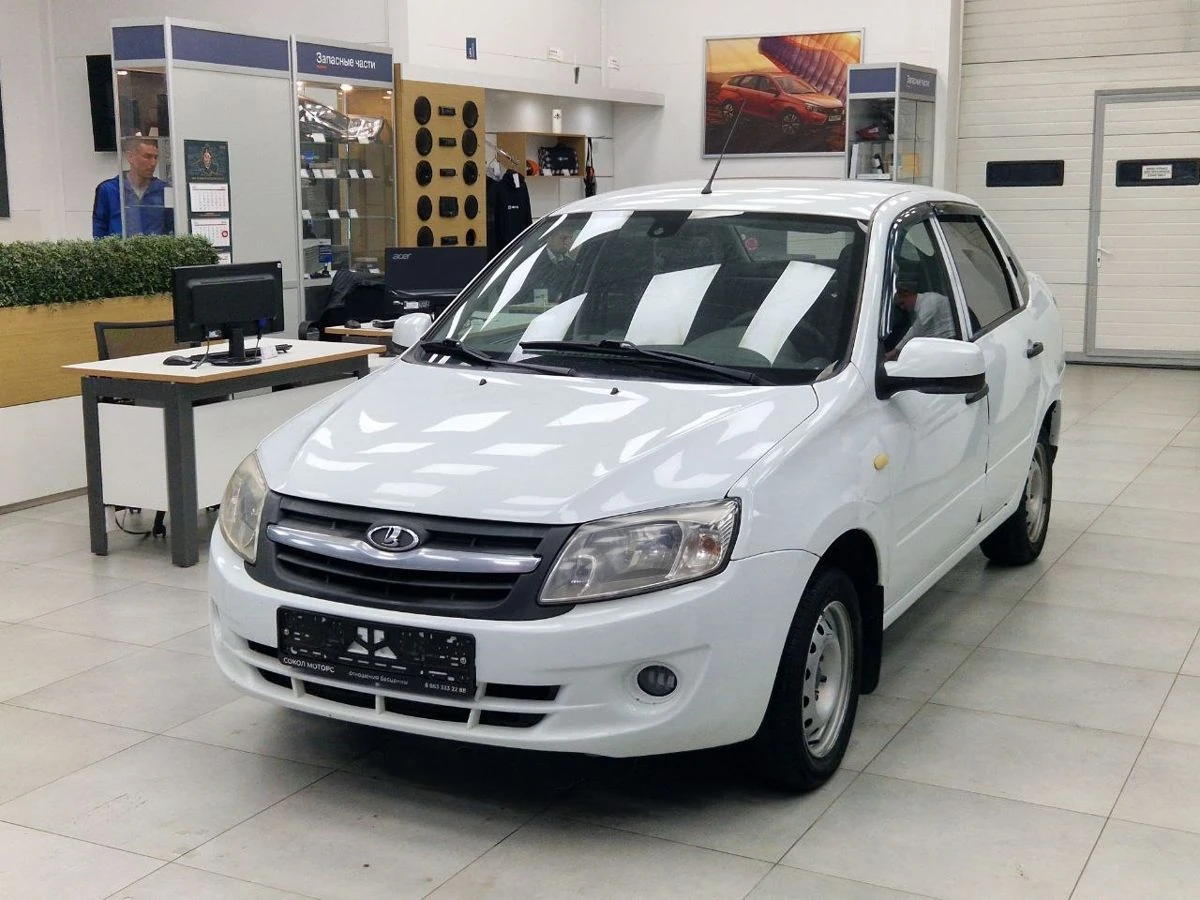 Lada (ВАЗ) Granta, 2015г, передний привод, механика