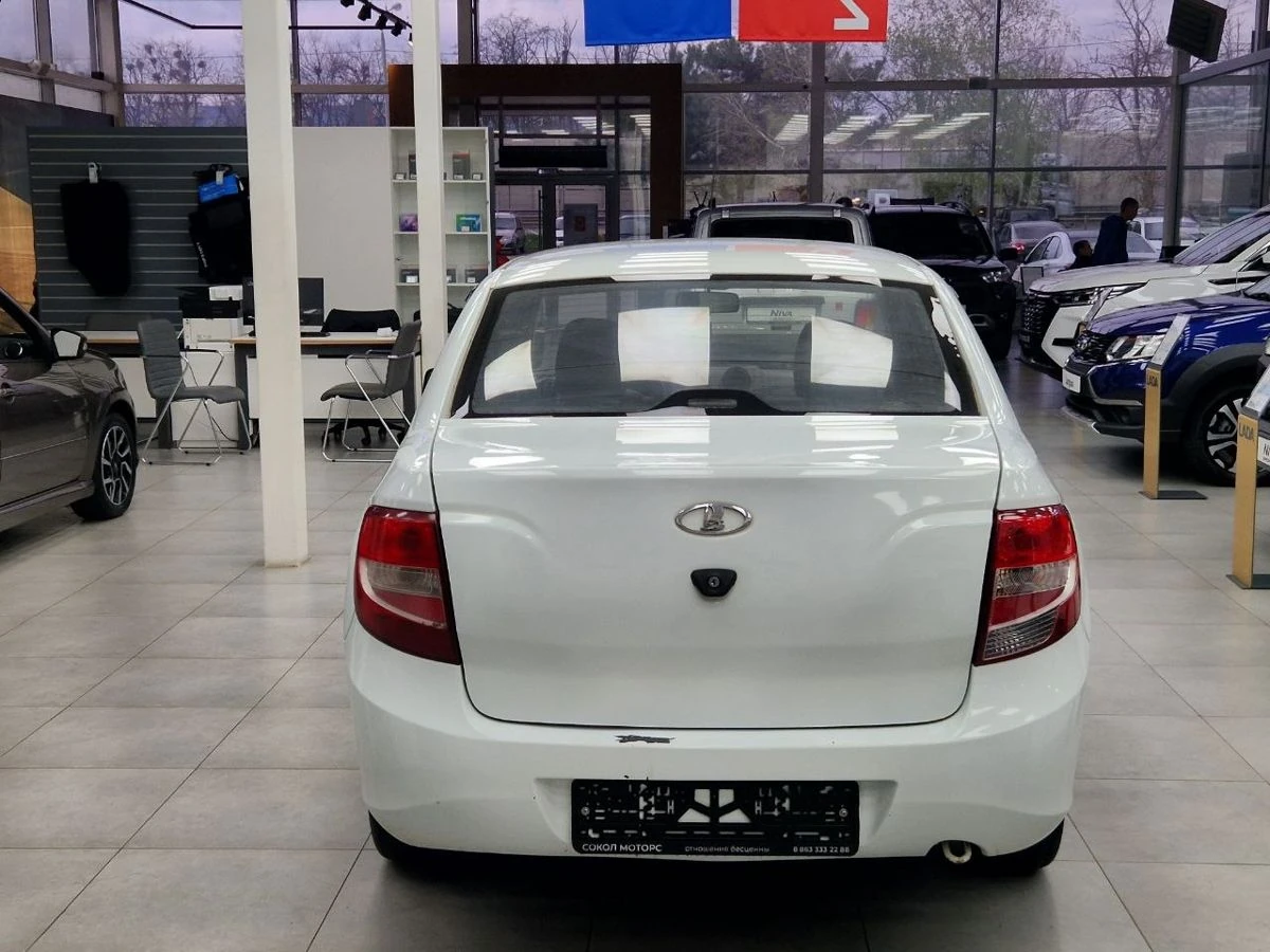 Lada (ВАЗ) Granta, 2015г, передний привод, механика