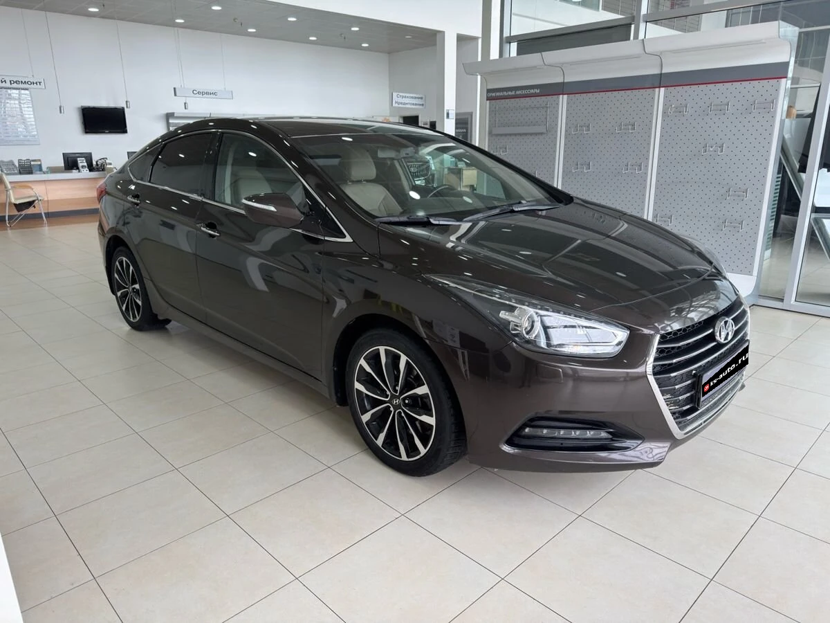 Hyundai i40, 2016г, передний привод, автомат