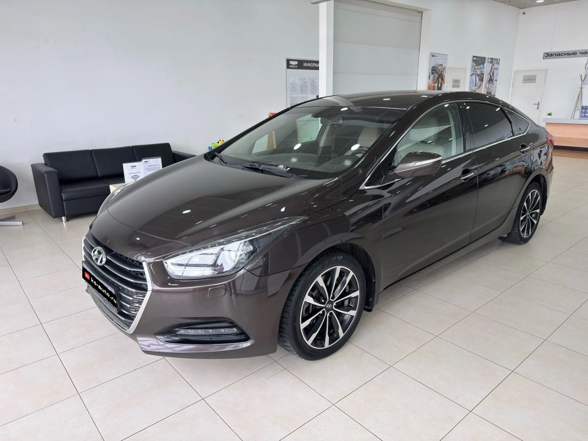 Hyundai i40, 2016г, передний привод, автомат