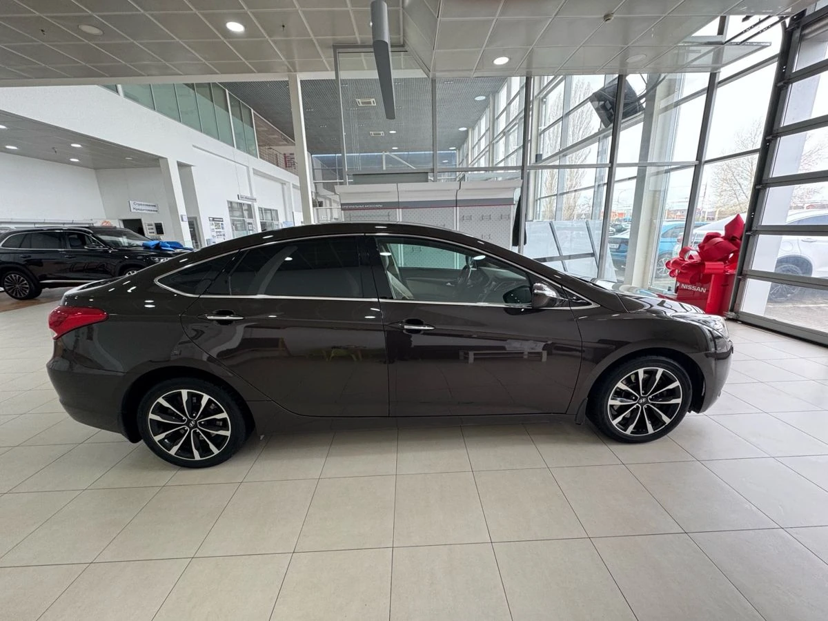 Hyundai i40, 2016г, передний привод, автомат