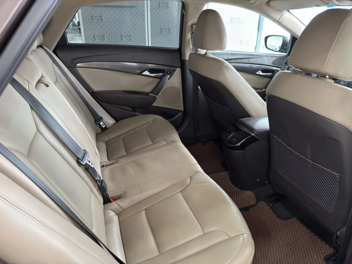 Hyundai i40, 2016г, передний привод, автомат