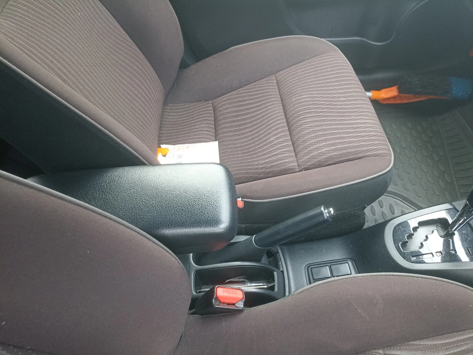 Toyota Aqua, 2017г, передний привод, вариатор