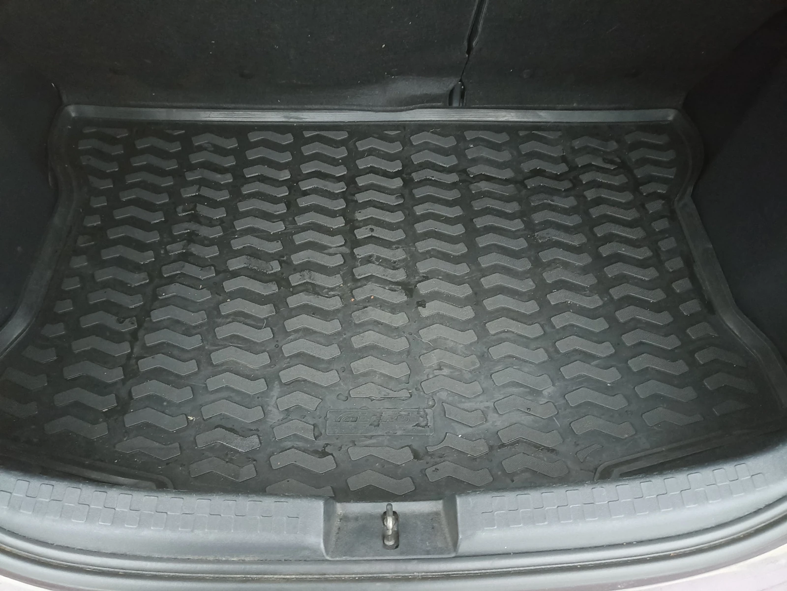 Toyota Aqua, 2017г, передний привод, вариатор