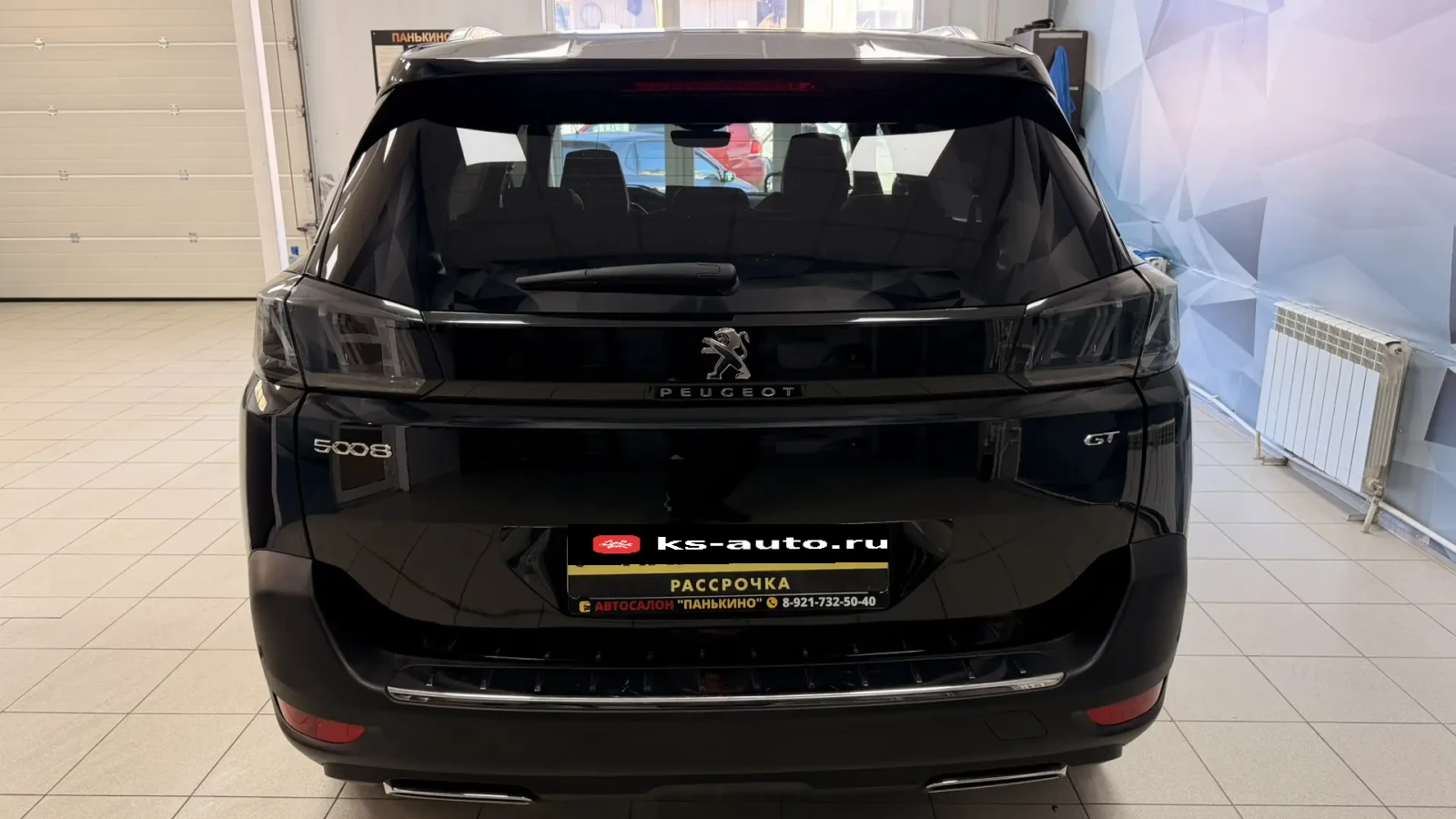 Peugeot 5008, 2022г, передний привод, автомат