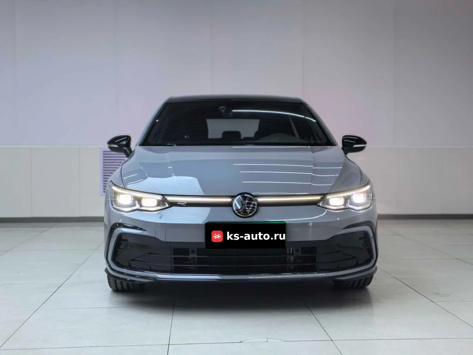 Volkswagen Golf, 2022г, передний привод, робот