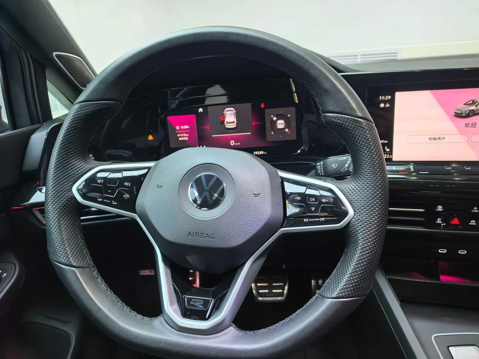 Volkswagen Golf, 2022г, передний привод, робот