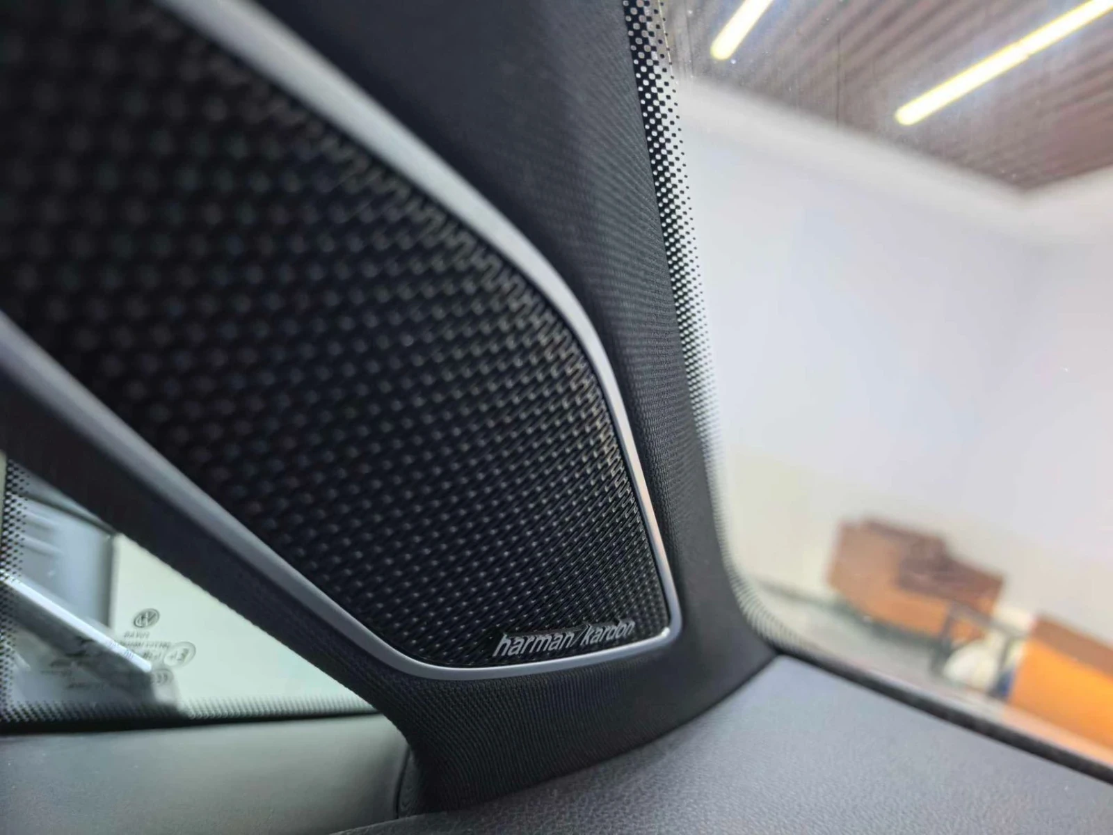 Volkswagen Golf, 2022г, передний привод, робот