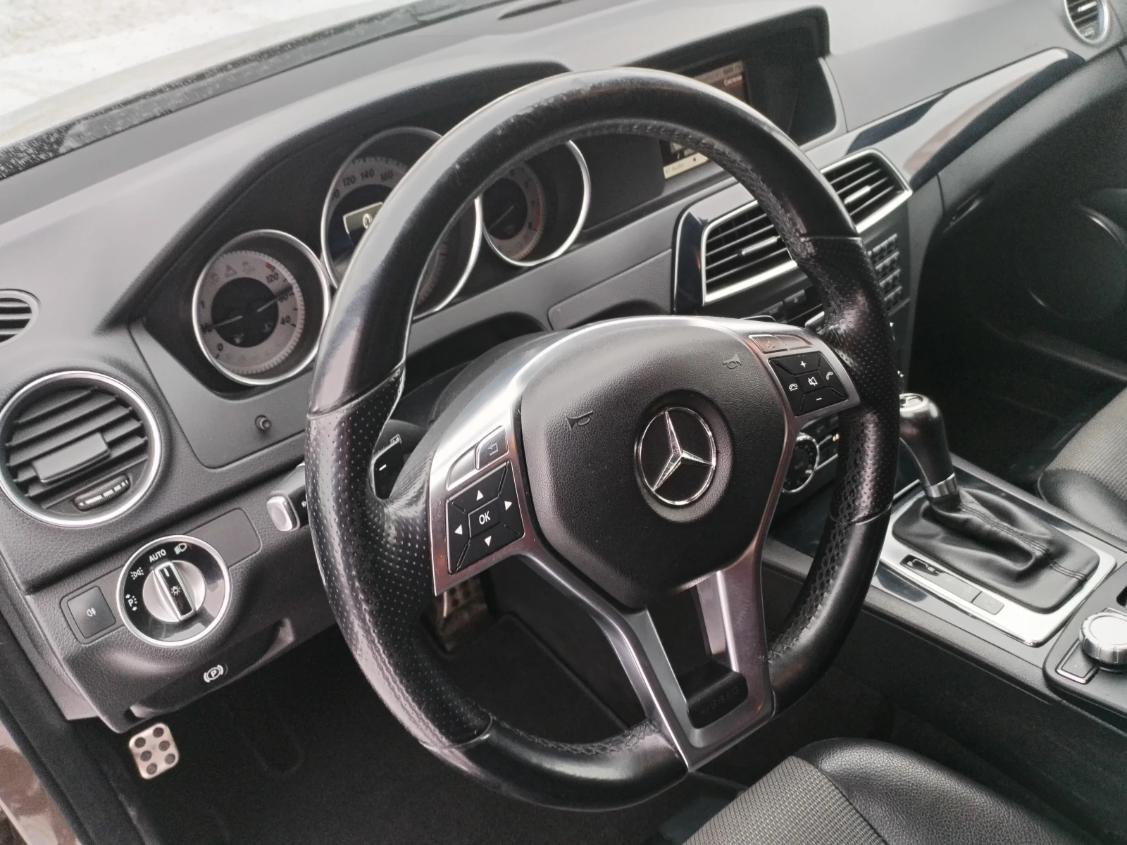 Mercedes-Benz C-Класс, 2013г, задний привод, автомат