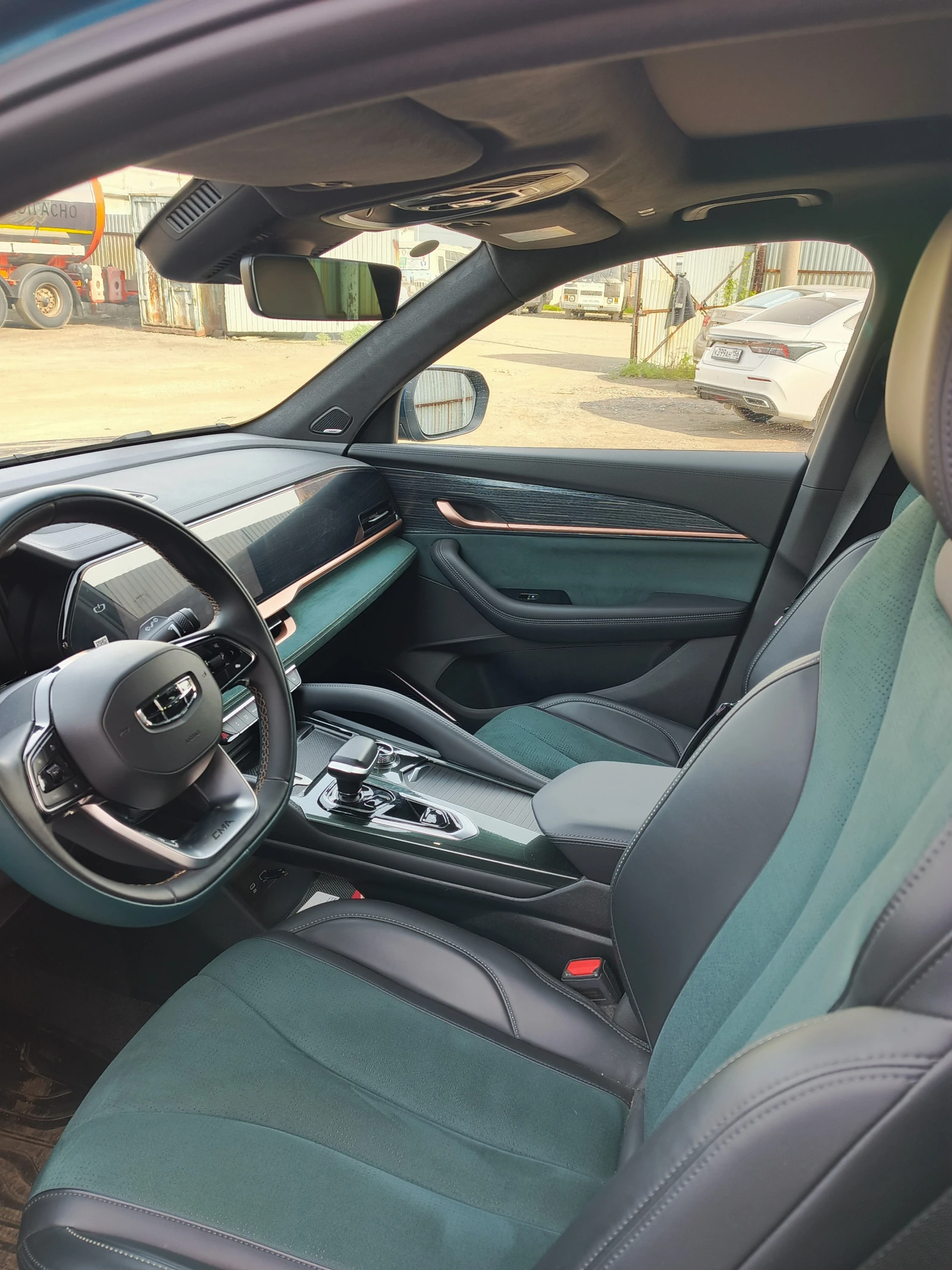 Geely Monjaro, 2023г, полный привод, автомат