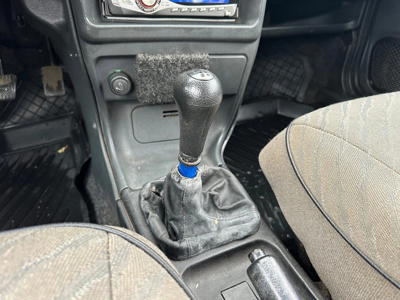 Lada (ВАЗ) 2114 Самара, 2004г, передний привод, механика