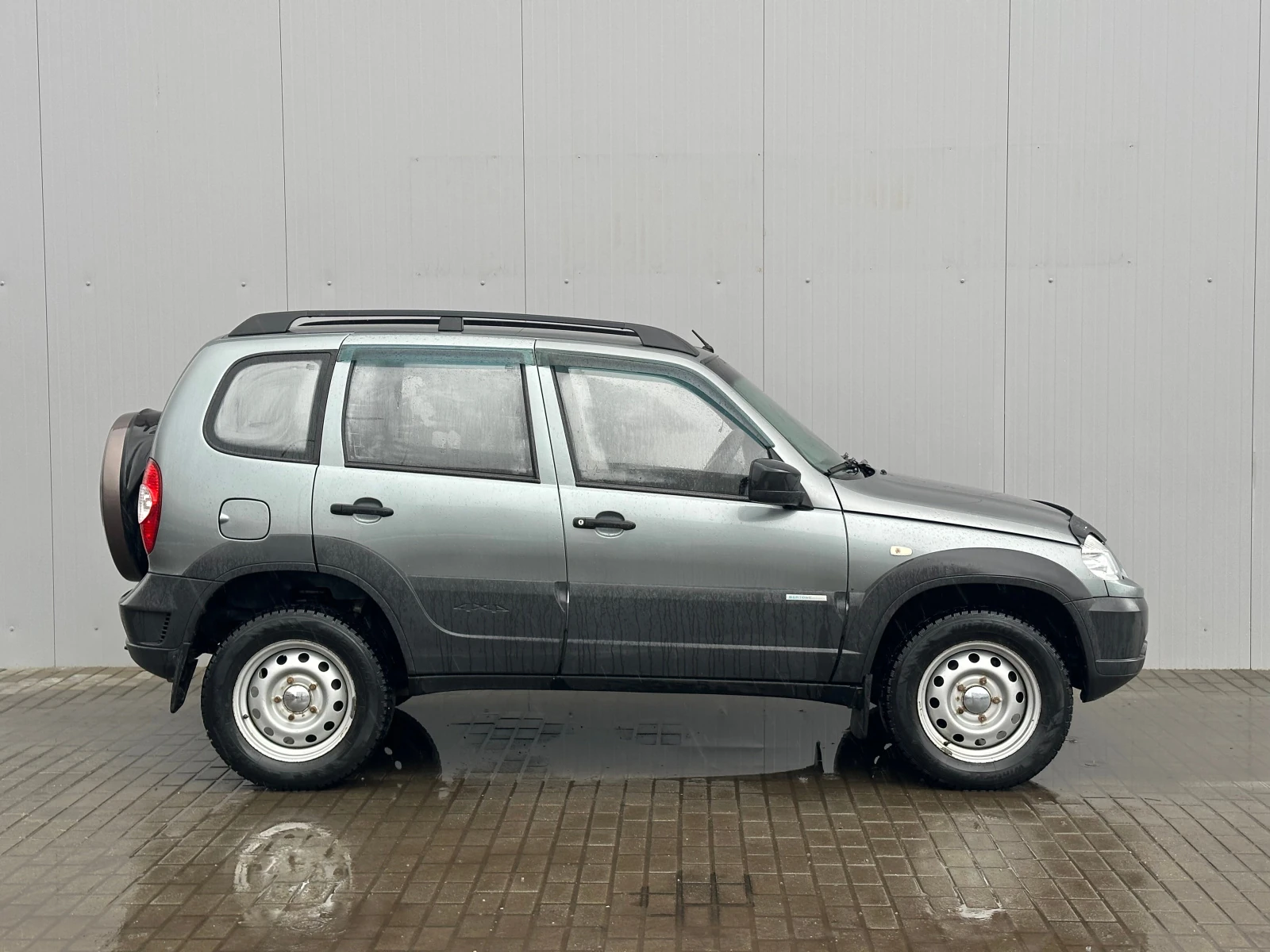 Chevrolet Niva, 2014г, полный привод, механика