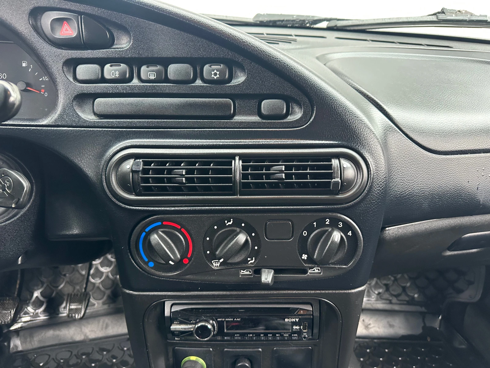 Chevrolet Niva, 2014г, полный привод, механика