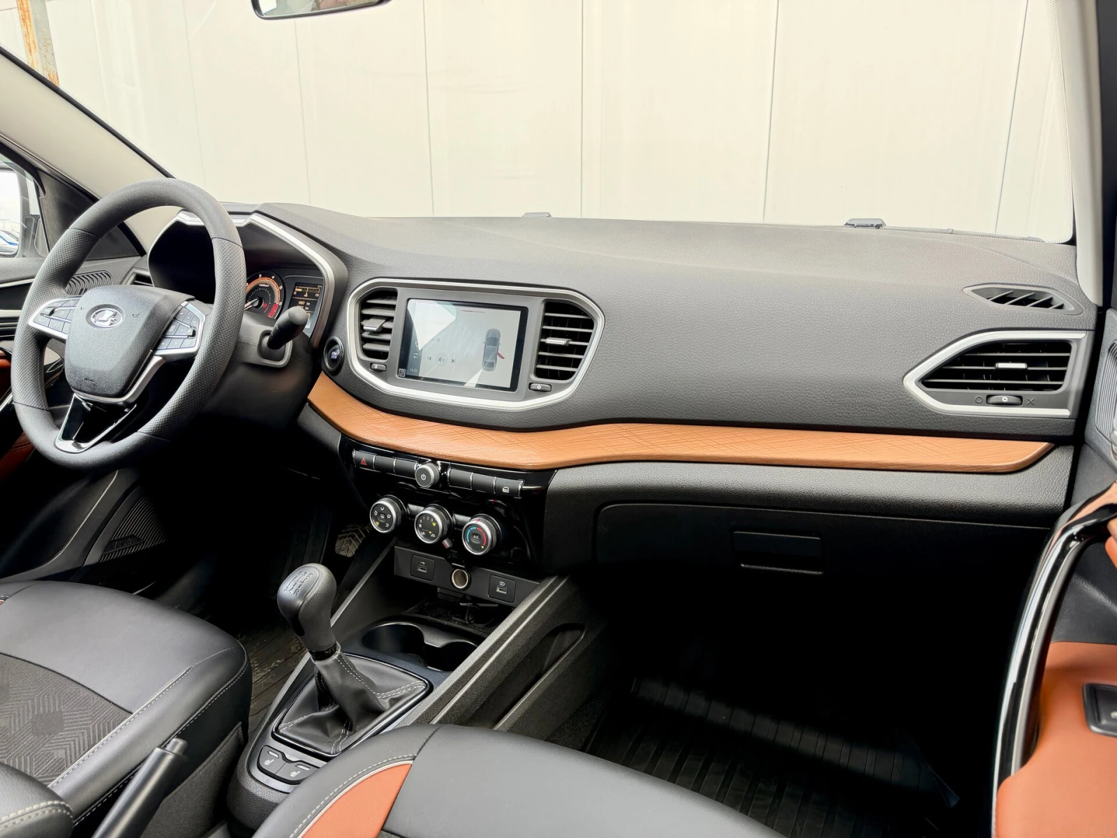 Lada (ВАЗ) Vesta, 2024г, передний привод, механика