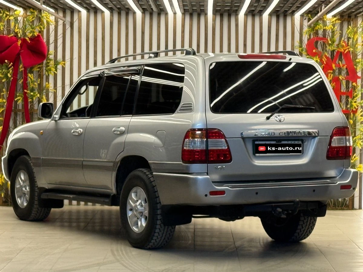 Toyota Land Cruiser, 2006г, полный привод, механика