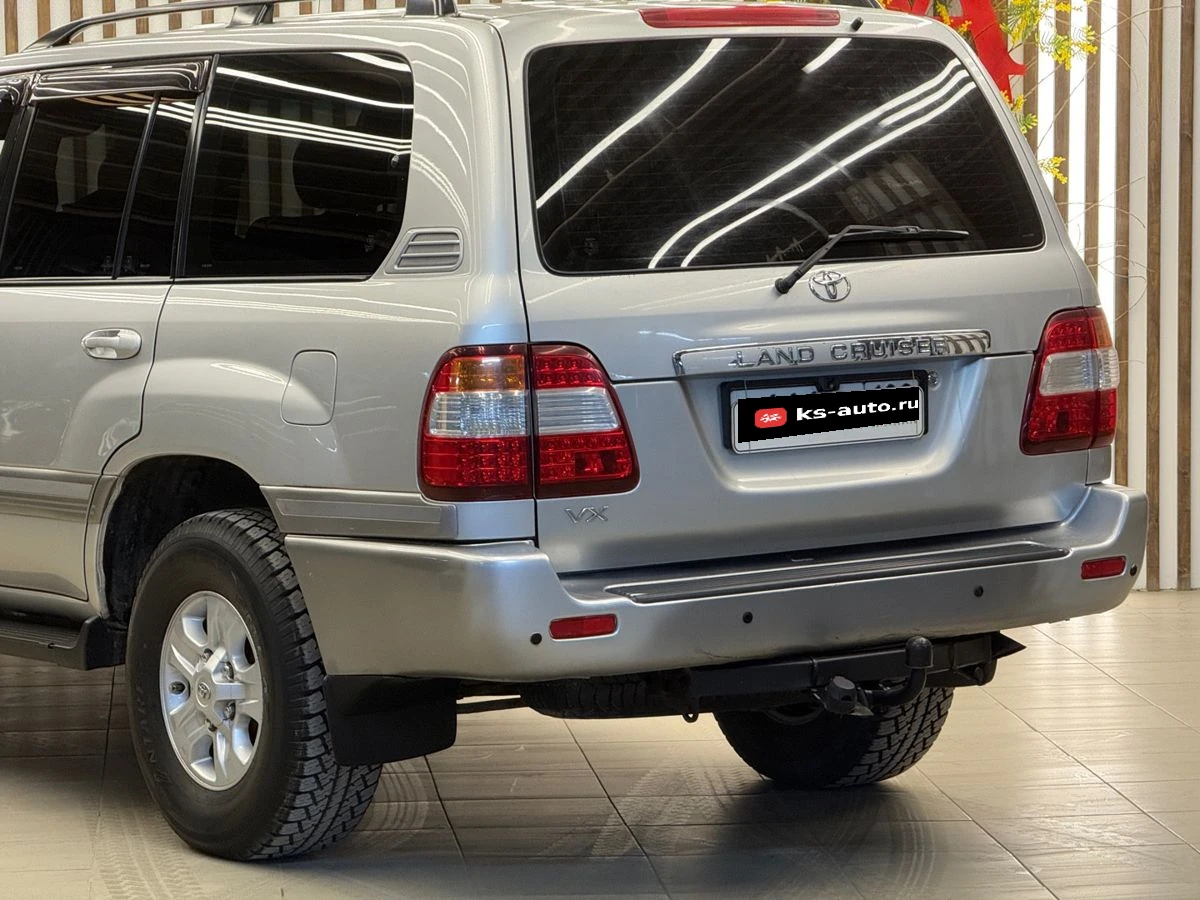 Toyota Land Cruiser, 2006г, полный привод, механика