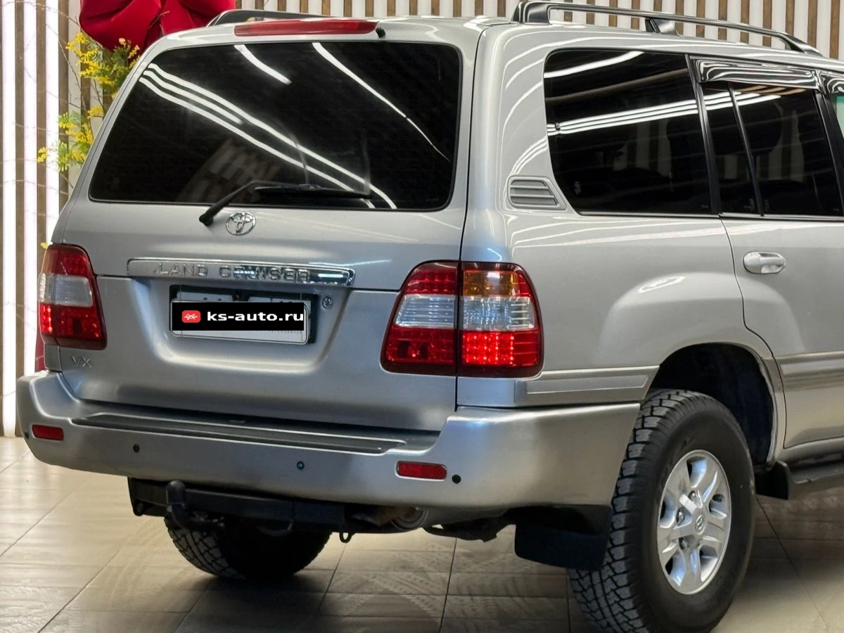 Toyota Land Cruiser, 2006г, полный привод, механика