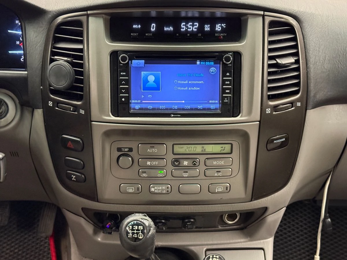 Toyota Land Cruiser, 2006г, полный привод, механика