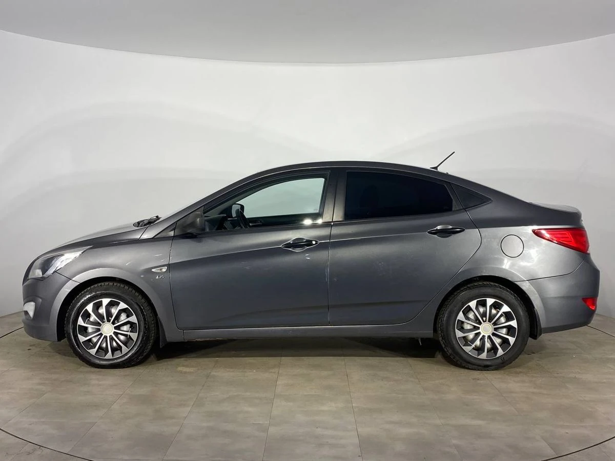 Hyundai Solaris, 2015г, передний привод, автомат