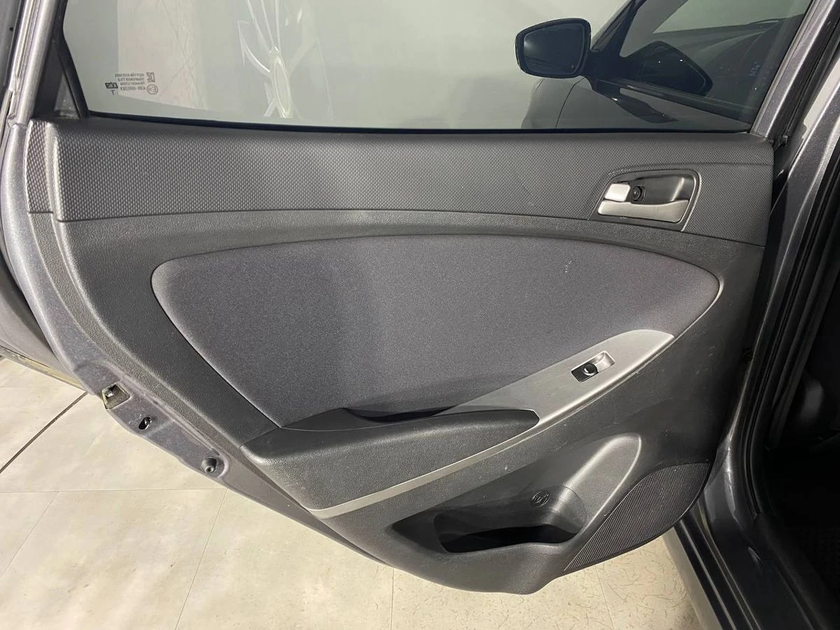 Hyundai Solaris, 2015г, передний привод, автомат