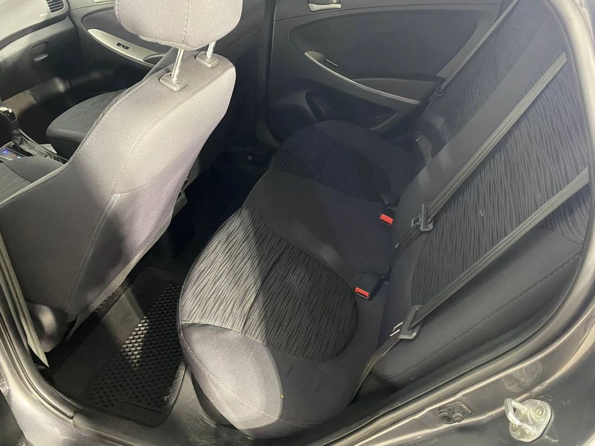 Hyundai Solaris, 2015г, передний привод, автомат