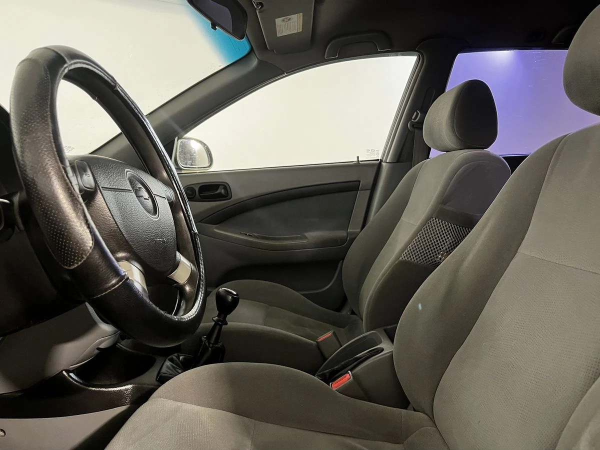 Chevrolet Lacetti, 2006г, передний привод, механика
