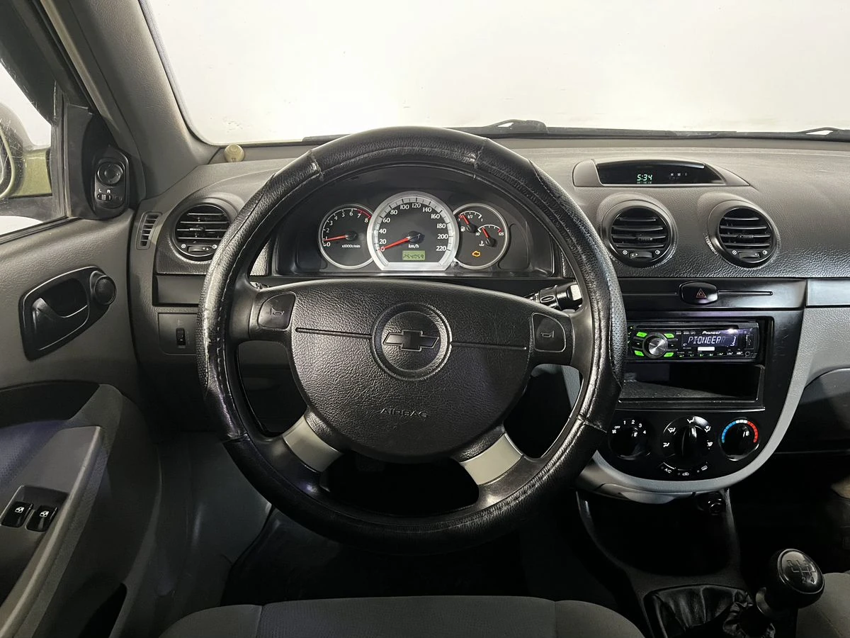 Chevrolet Lacetti, 2006г, передний привод, механика