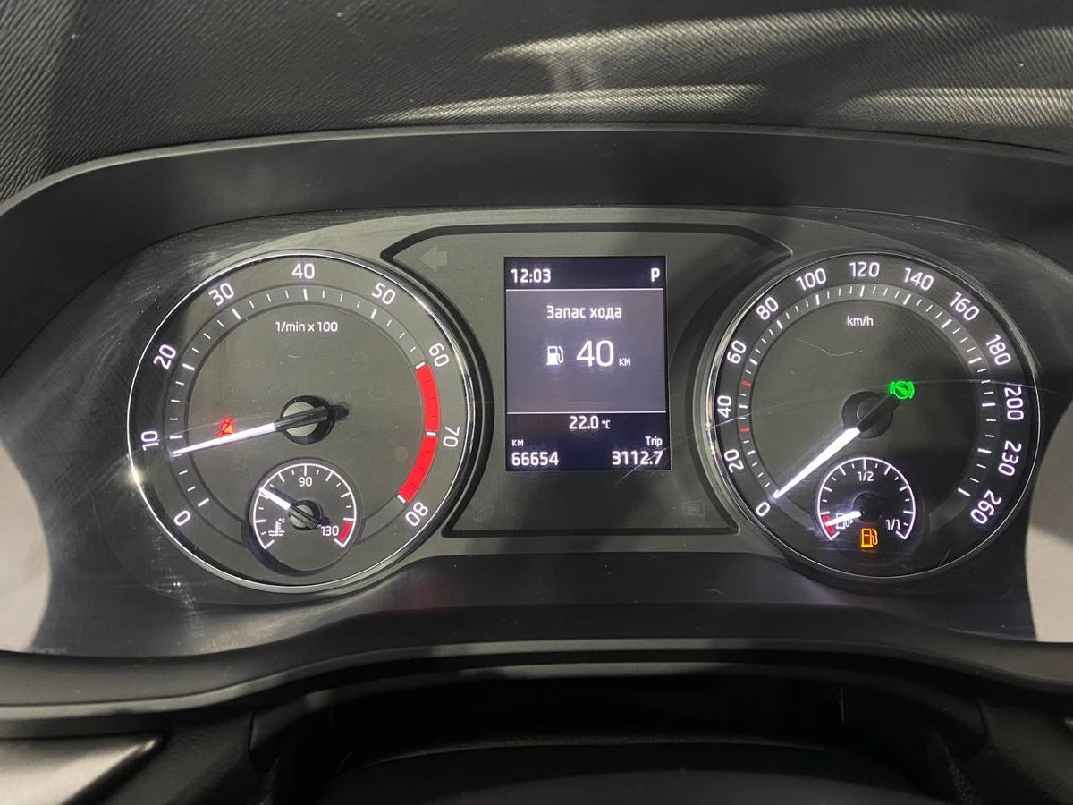 Skoda Octavia, 2021г, передний привод, автомат