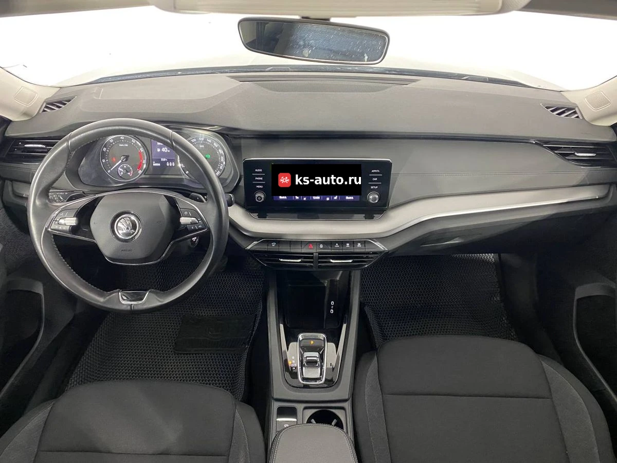 Skoda Octavia, 2021г, передний привод, автомат