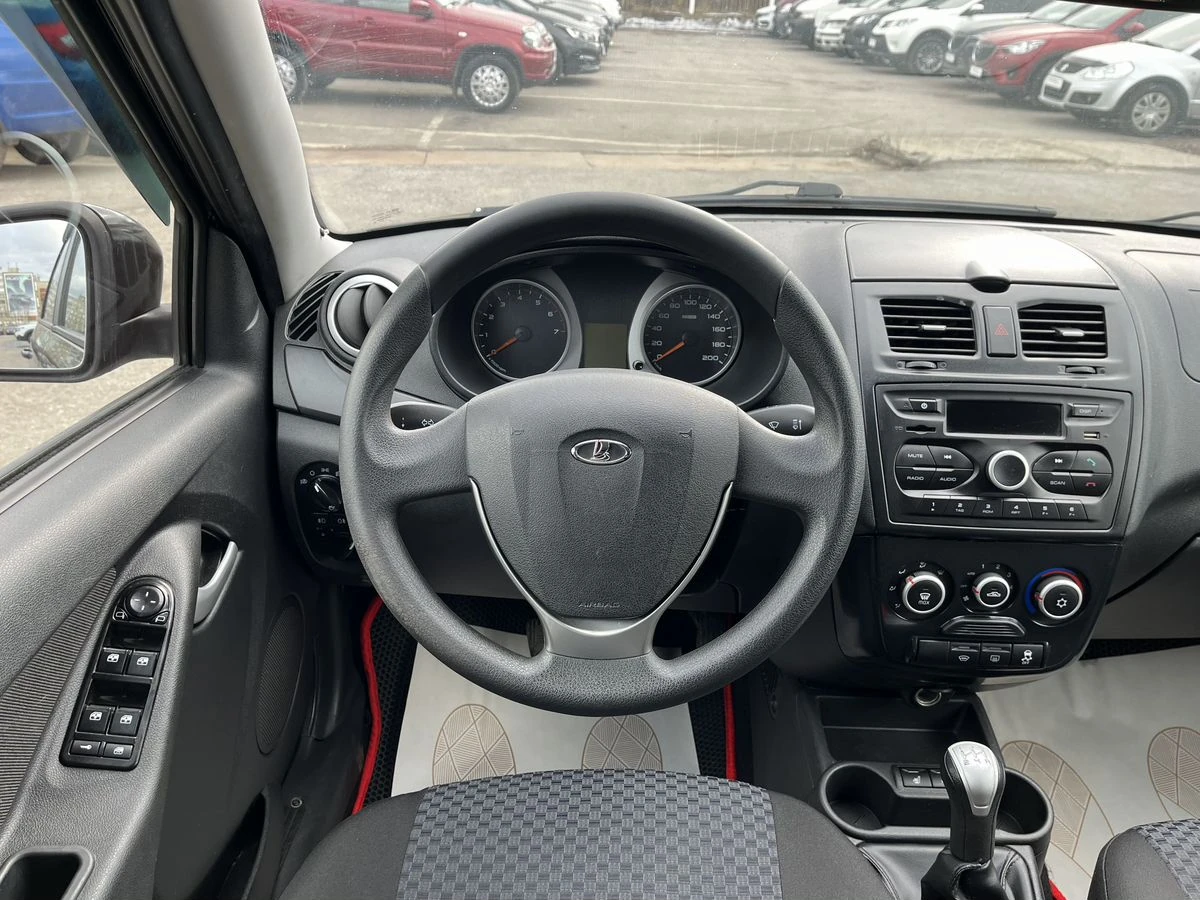 Lada (ВАЗ) Granta, 2018г, передний привод, механика