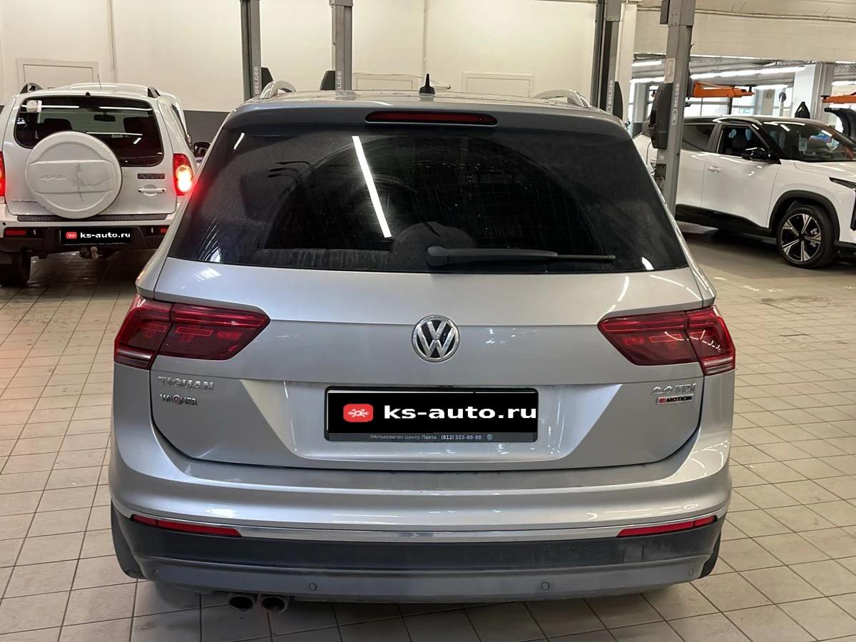 Volkswagen Tiguan, 2017г, полный привод, робот