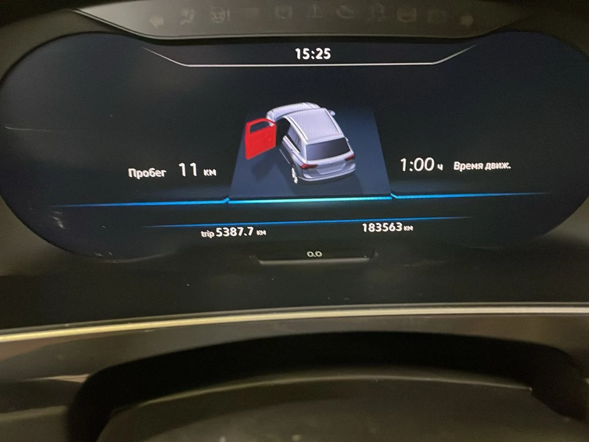 Volkswagen Tiguan, 2017г, полный привод, робот