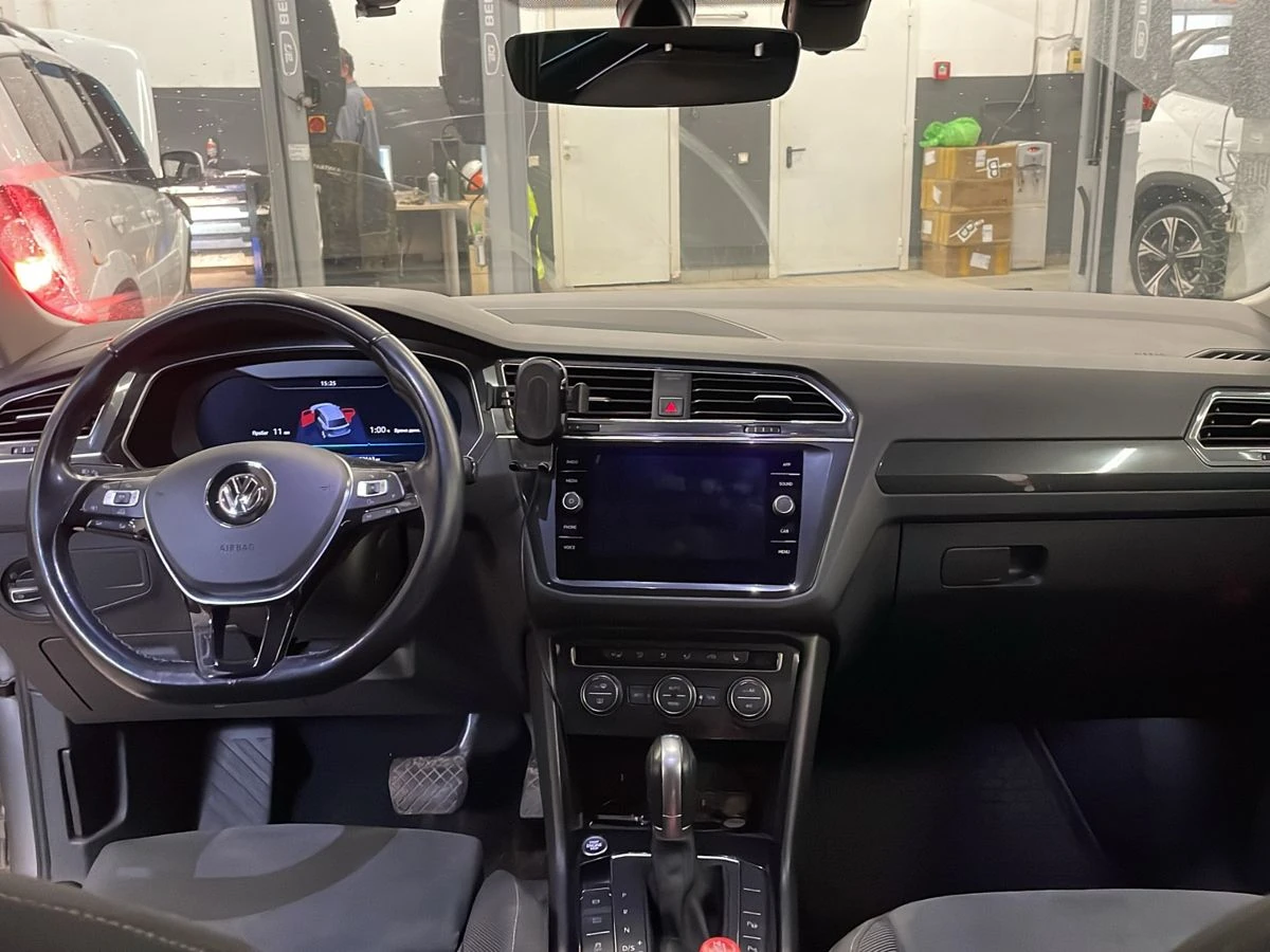 Volkswagen Tiguan, 2017г, полный привод, робот
