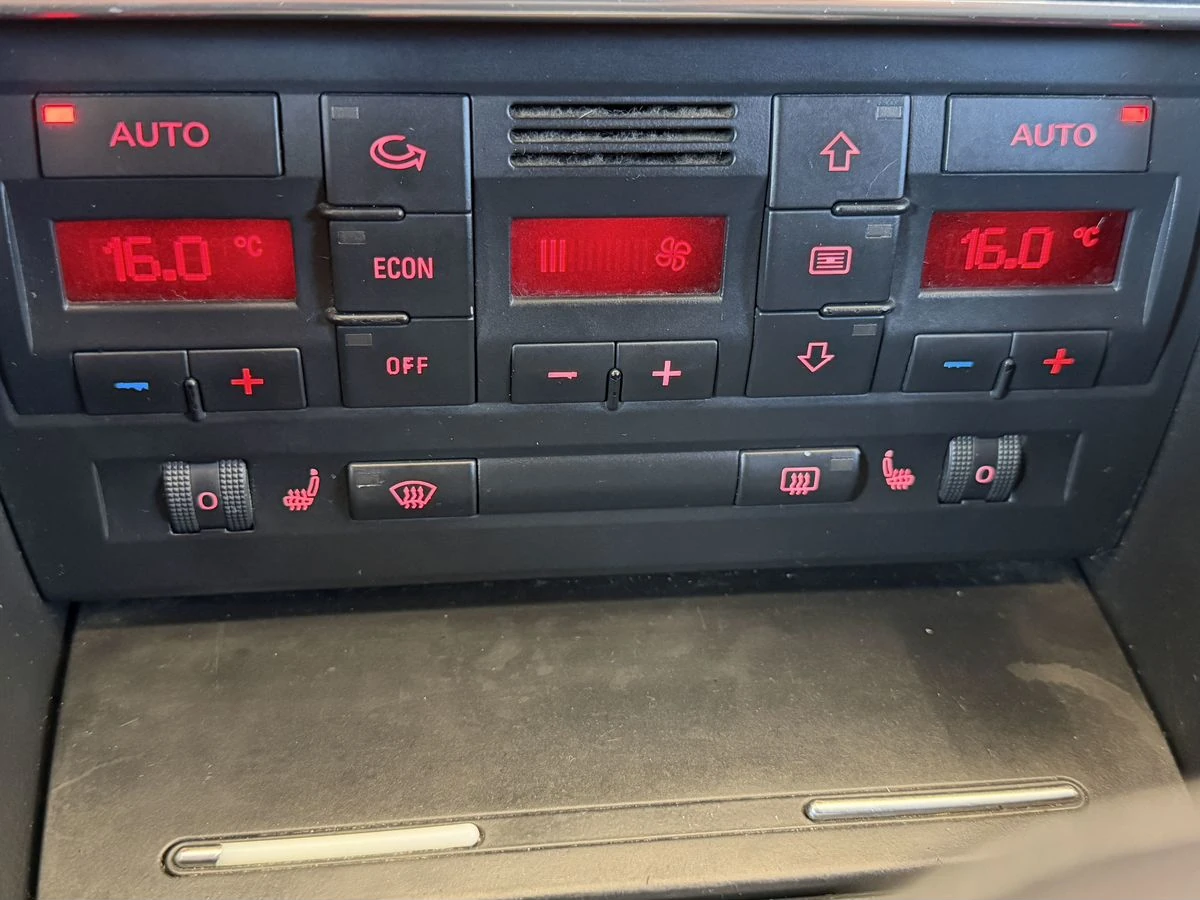 Audi A4, 2007г, передний привод, вариатор