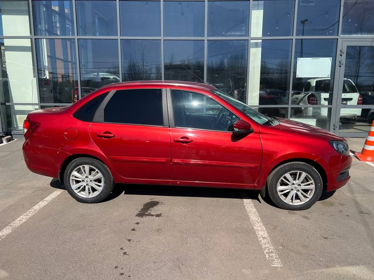 Lada (ВАЗ) Granta, 2021г, передний привод, автомат