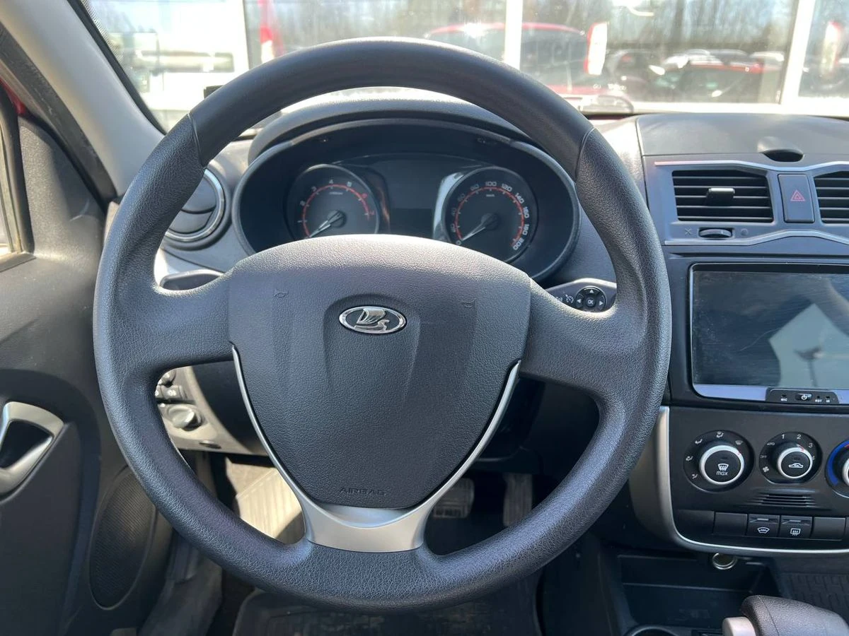 Lada (ВАЗ) Granta, 2021г, передний привод, автомат