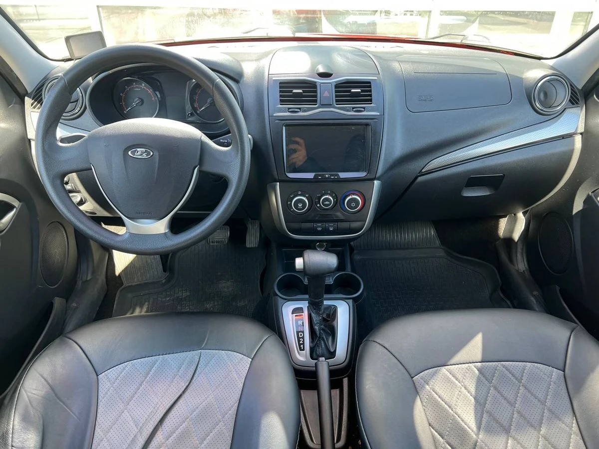 Lada (ВАЗ) Granta, 2021г, передний привод, автомат