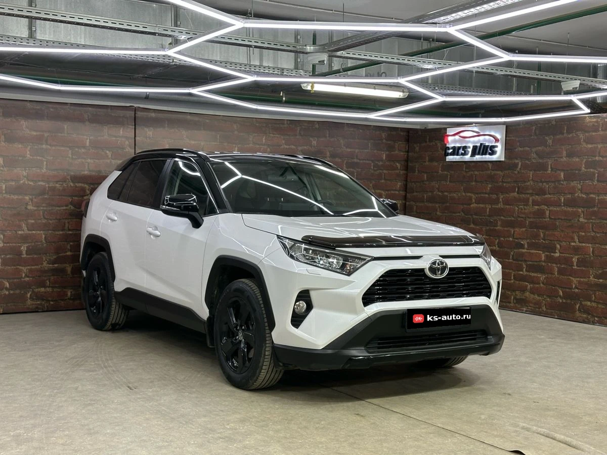 Toyota RAV4, 2020г, полный привод, автомат