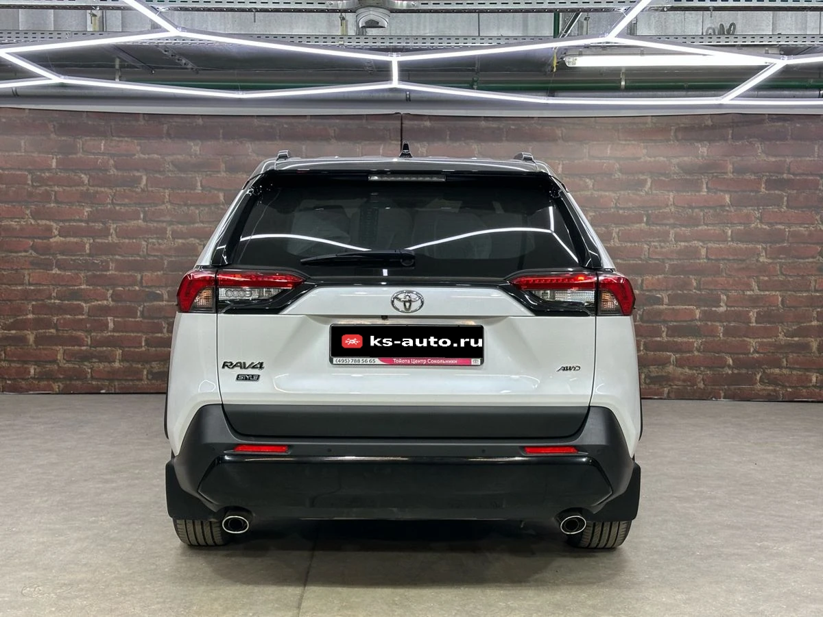 Toyota RAV4, 2020г, полный привод, автомат