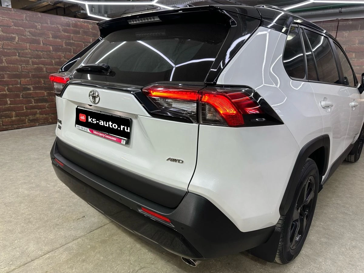 Toyota RAV4, 2020г, полный привод, автомат