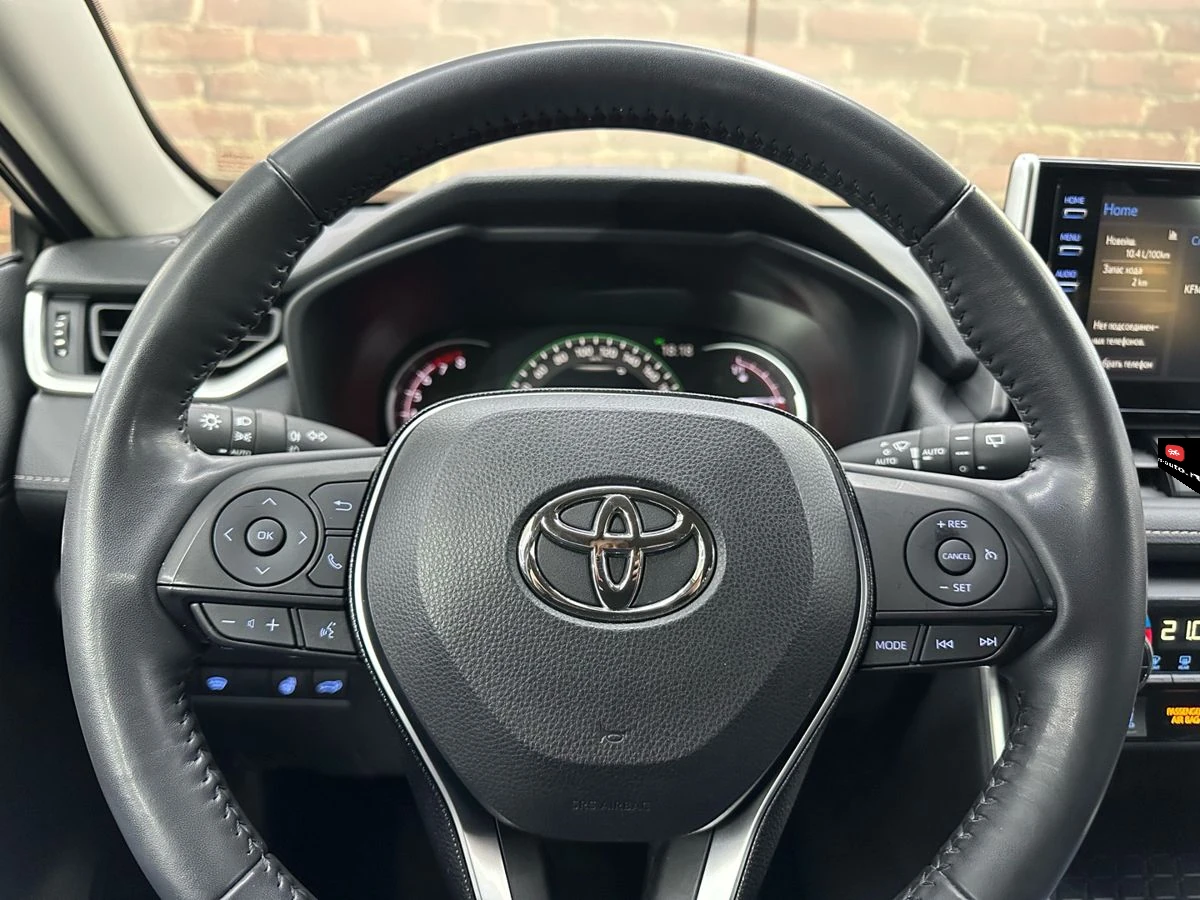 Toyota RAV4, 2020г, полный привод, автомат