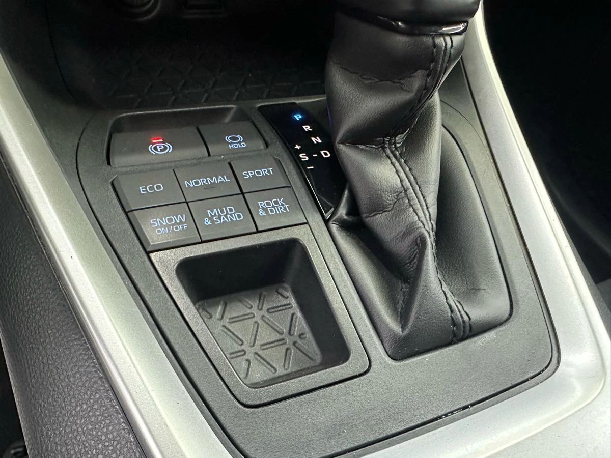 Toyota RAV4, 2020г, полный привод, автомат