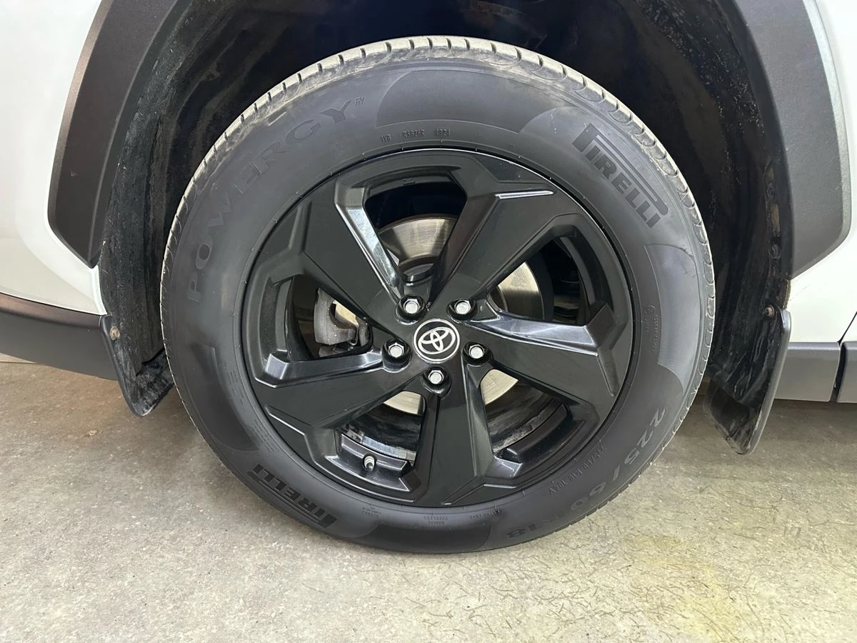 Toyota RAV4, 2020г, полный привод, автомат